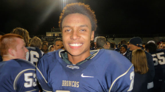 USC-bound Su'a Cravens of Vista Murrieta was the 2011 State Junior of the Year and led this year's Broncos to a 13-1 season record. He has starred as a running back, receiver, linebacker, defensive back and blocker in his prep career.