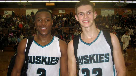 The return of San Diego State recruit D' Erryl Williams and the continued improvement of Ryan Manning helped Sheldon of Sacramento bounce back in a big way from a sub-par showing at Tarkanian Classic.