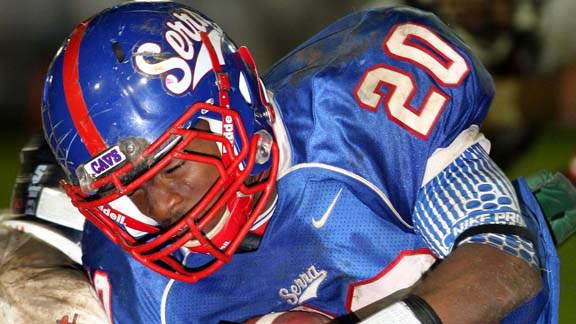 Standout running back Malik Roberson is one of two from D2 state bowl champ Serra of Gardena who have earned positions on the Cal-Hi Sports all-state sophomore football team. Photo by Nick Koza.