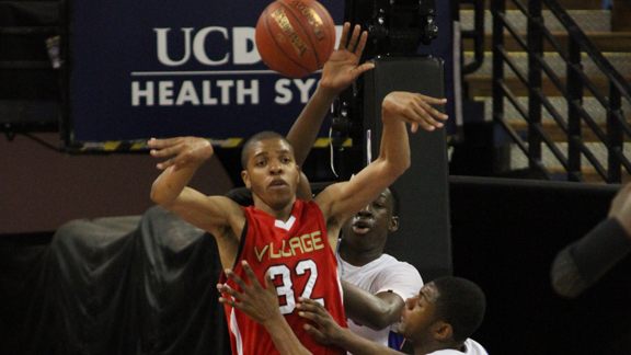 Marsalis Johnson and teammates at Village Christian were 9-0 entering this week. Photo by Willie Eashman.