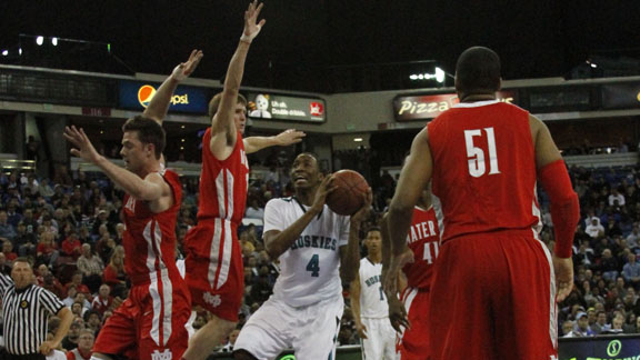 One more win by both Mater Dei of Santa Ana and Sheldon of Sacramento will advance those teams to the first CIF Open Division state final. The two teams played last year in the Div. I state final. Photo: Willie Eashman.