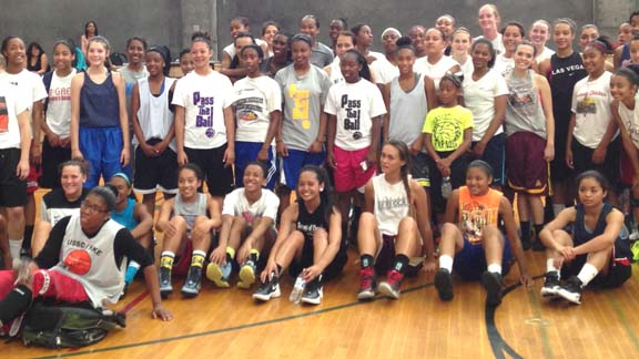 Participants at the Queens Court Skills Academy pose for the camera. Check out our Gold Club content for evaluations of the event's top performers. Photo: Harold Abend 