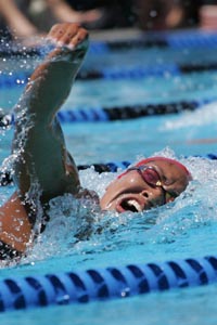 Chelsea Chenault churns through the water at CIF North Coast Section championships. Photo: Jonathan Hawthorne (SportStars Magazine).