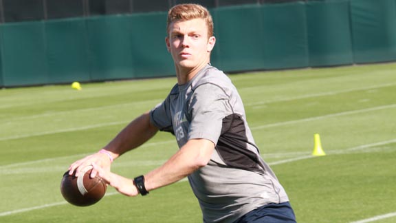 Quarterback Josh Davis is one reason why St. Margaret's of San Juan Capistrano looks like a strong D4 South bowl contender this season. Photo: Willie Eashman.