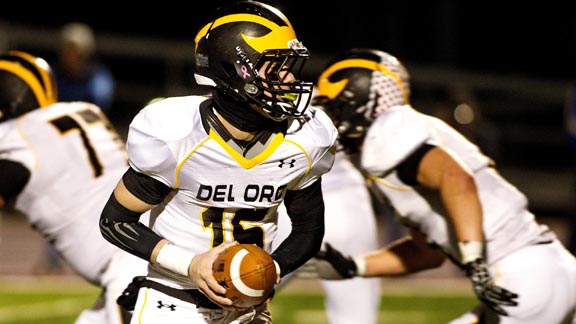 Del Oro QB Michael Moore gets ready to make a handoff in last week's D1 North bowl game vs. San Mateo Serra. Photo: Courtesy SportStars Magazine.