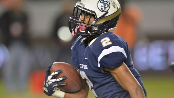 St. John Bosco receiver Jaleel Wadood bolts down the field toward the De La Salle end zone during CIF Open Division state bowl game Saturday night in Carson. Photo: Scott Kurtz.