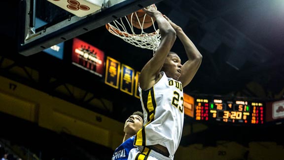 Ivan Rabb of No. 4 Bishop O'Dowd gets reverse slam against No. 12 Capital Christian at MLK Classic. Photo courtesy of Everett Bass Photo of Oakland.