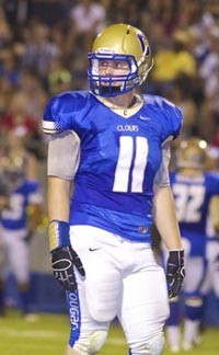 Nevills used the power and leverage from wrestling to also shine as a football player. Photo: CentralValleyFootball.com.