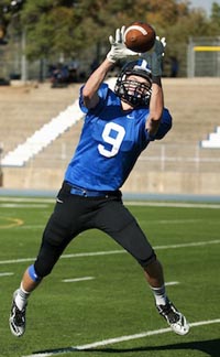 Andrew Benson makes a catch during recent El Dorado of Placerville practice. Photo: James K. Leash/SportStars. 