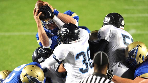 Johnny Stanton of Santa Margarita scores the game-winning touchdown in the final seconds of 2011 CIF state bowl game vs. San Jose Bellarmine. Photo: Scott Kurtz.