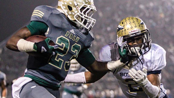 In the last meeting between No. 1 St. John Bosco and No. 5 Long Beach Poly, Gerard Wicks helped the Jackrabbits win. Photo: Mikey Williams Photography/CollegeLevelAthletes.com.