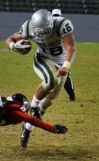 Devin Asiasi is about to score the final TD for De La Salle in the CIF Open Division state bowl game. Photo: Phillip Walton/SportStars.