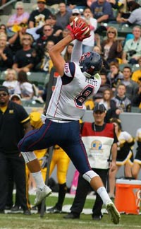 USC-bound Tyler Petite came up with big catches for Campolindo throughout the D3 state bowl game. Photo: Phillip Walton/SportStars.