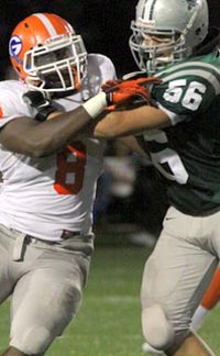 It didn't happen unfortunately in 2014, but in 2010 Bishop Gorman of Las Vegas and De La Salle of Concord locked horns. Photo: Willie Eashman.