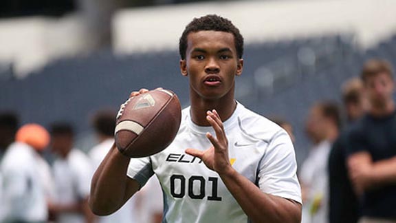 Quarterback Kyler Murray from Allen High of Texas wore the same number at an Elite 11 event that his team finished in the 2014 final national rankings according to the FAB 50/National Sports News Service. Photo: Tom Hauck/Student Sports.