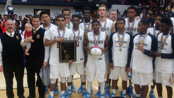 California's No. 1 ranked boys basketball team, the Bishop O'Dowd Dragons, get their medals after winning section title last Saturday in Moraga. Photo: Phillip Walton/SportStars.