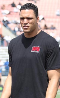 One of the greatest tight ends in football history, Tony Gonzalez, is another great example of an athlete who did not specialize too early in one sport. In fact, he continued to excel in basketball into his college years at Cal. Photo: Tom Hauck/Student Sports.