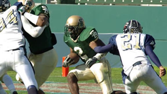 Troy Hill of St. Bonaventure looks for room to run during 2008 CIF Division III state bowl game against Central Catholic of Modesto. Photo: saintbonaventure.com.