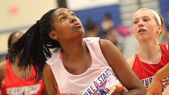 Angel Jackson has a chance to be the next State Freshman of the Year. The 6-foot-5 center has had a great summer. She'll attend Salesian of Richmond. Photo: Twitter.com.