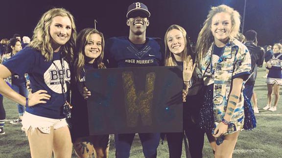 Vista Murrieta fans and player were in a good mood after state's No. 13 team racked up 71 points in season-opening romp past team from Seattle. Photo: @VMHSUPDATES (Twitter.com).