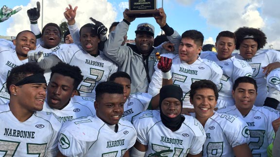 Narbonne players and coaches couldn't wait to grab plaque and start posing for cameras. Photo: Mark Tennis.
