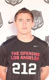San Clemente RB Vlad Dzhabiyev will be looking for more rushing yards in CIFSS Southwest Division final vs. La Habra. Photo: StudentSports.com.