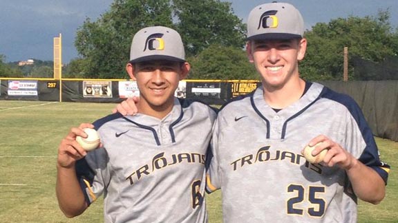 Pitchers Trenton Denholm (left) and John Cross from No. 14 Oak Ridge of El Dorado Hills both pitched no-hitters last week against Del Oro of Loomis. Photo: @OakRidgeBassebll/Twitter.com.