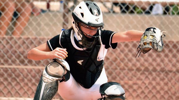 Norco freshman catcher Kinzie Hansen, ranked as the No. 1 college prospect for the Class of 2019 by FloSoftball, lived up to that acclaim. Photo: FloSoftball.com.