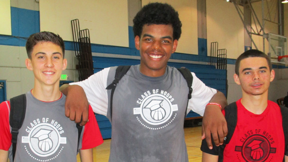 Andre Kelly of Stockton Lincoln (middle) is one of the better forwards in NorCal's Class of 2018. The junior-to-be averaged 18.8 ppg and 11.4 rpg last season and also enjoys playing baseball. Photo: Ronnie Flores 