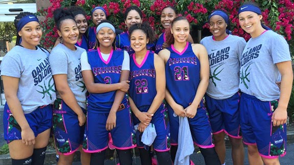 Players from the Oakland Soldiers 17U girls team, which mostly are from the CIF Sac-Joaquin Section, had a lot to be happy about at the EBX Explosion Summer in the City. Photo: Harold Abend.