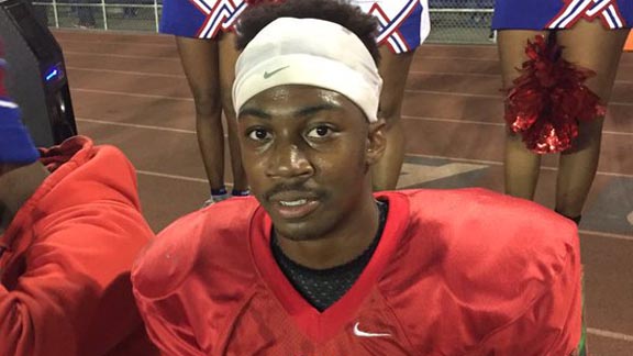 Kobe Smith, who was one of the top sophomore athletes in the state last school year, had a big game for Serra of Gardena on Friday in win vs. Loyola. Photo: Twitter.com.