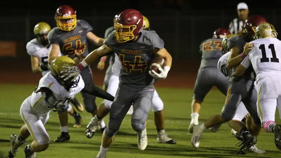Running back Dillon Keefe of 11-1 Orange El Modena enters CIFSS Division VIII playoffs with more than 1,300 yards rushing. Photo: elmodenafrontline.com.