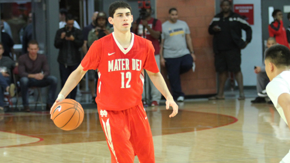 Mater Dei's Spencer Freedman is an elite point guard. Photo: Andrew Drennen.